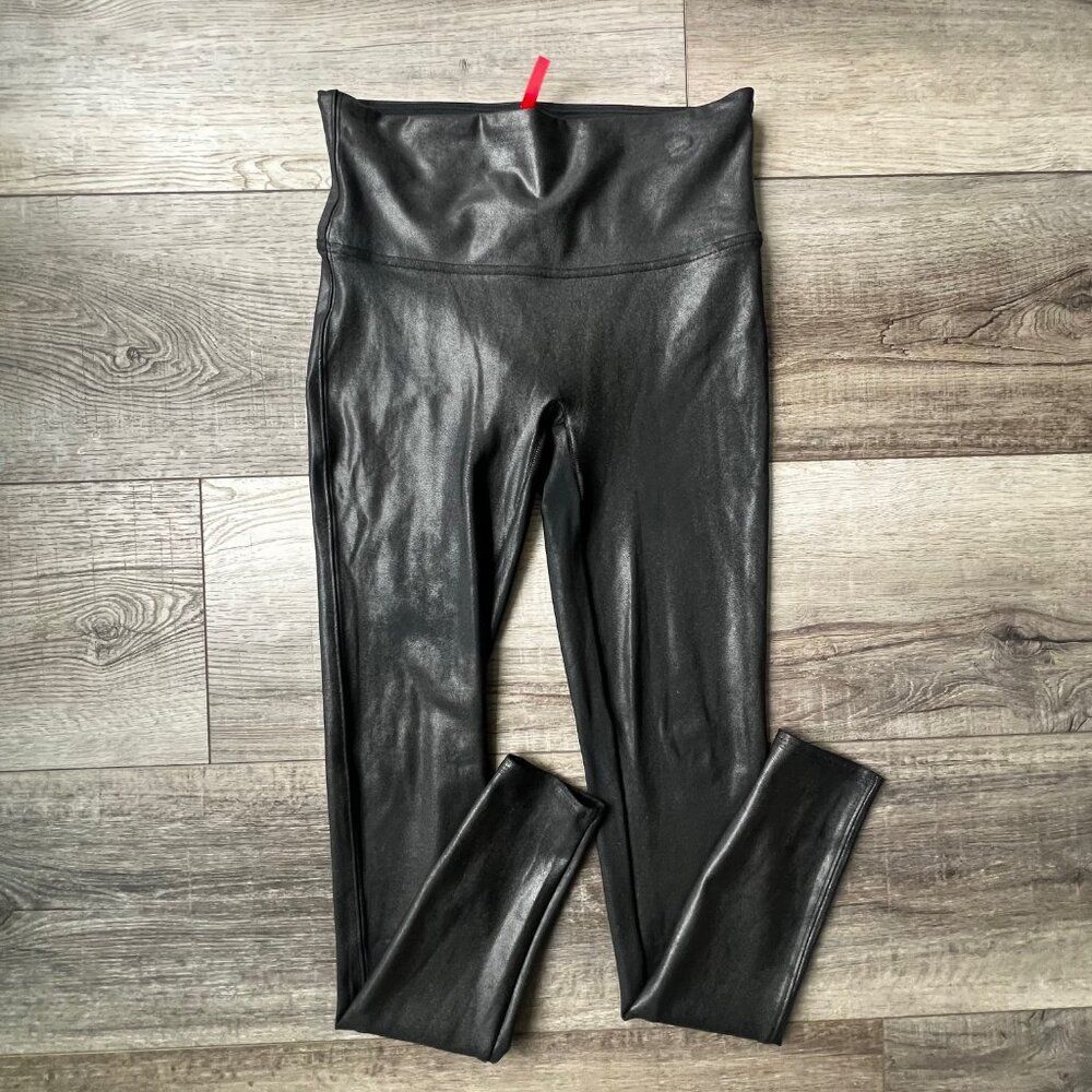 Spanx Leggings Shiny Faux Leather Slimming Party Concert Stretchy Black Pants